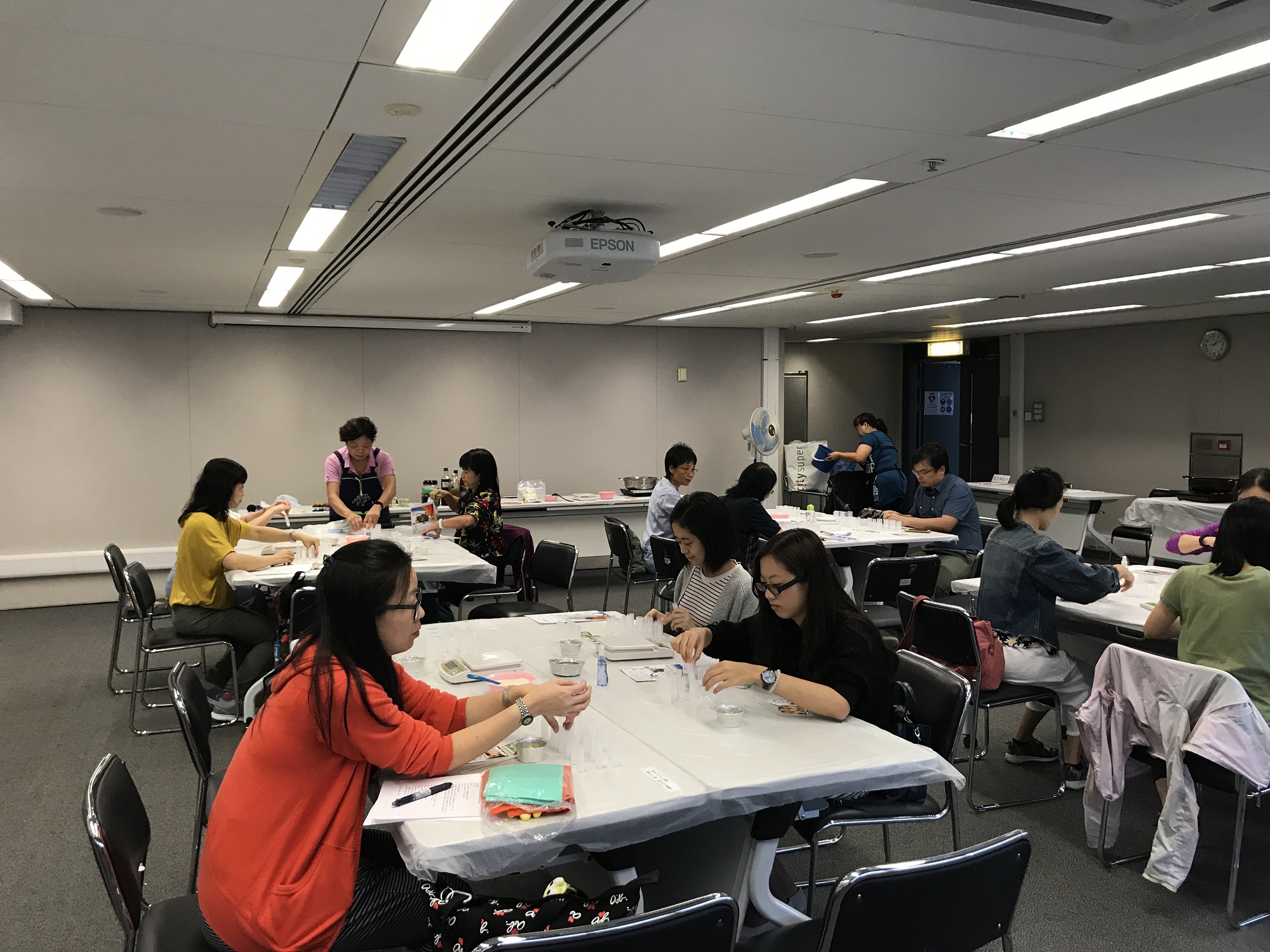 10月20日_天然護膚品工作坊之DIY天然萬用膏.JPG 10月20日_天然護膚品工作坊之DIY天然萬用膏.JPG