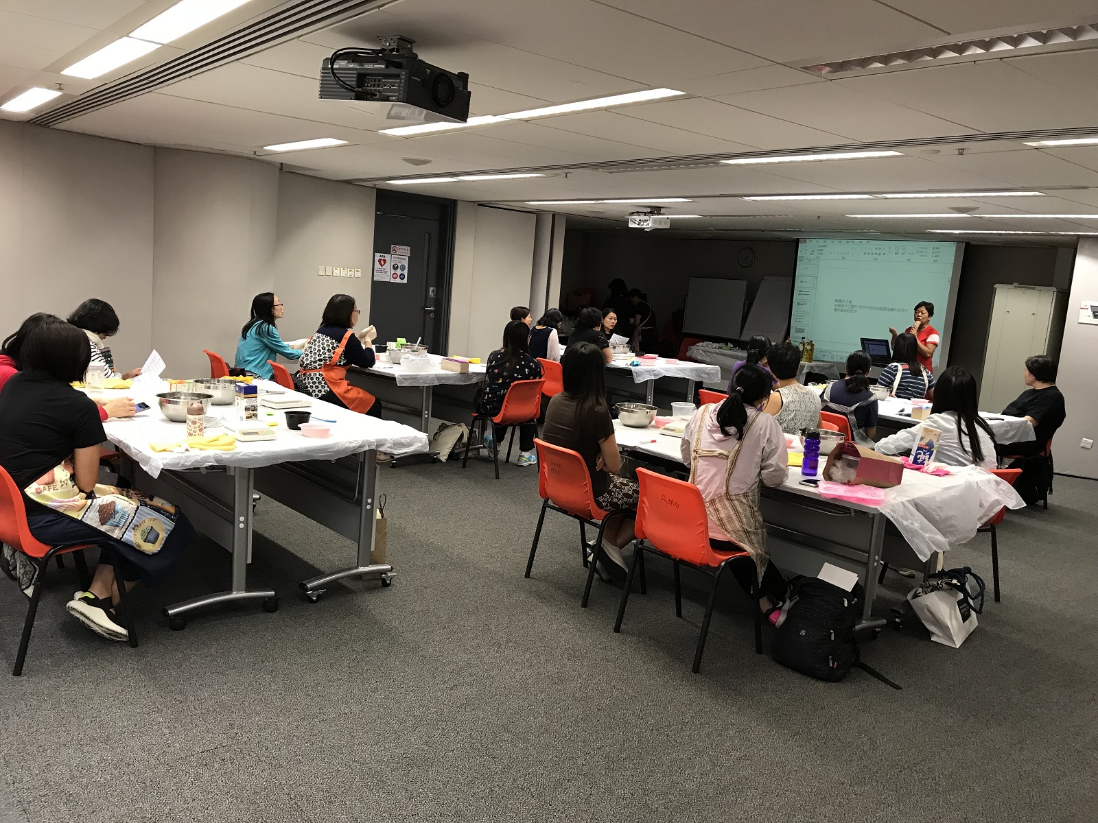 11月11日_天然手工皂工作坊之玫瑰青黛美白洗面皂.JPG 11月11日_天然手工皂工作坊之玫瑰青黛美白洗面皂.JPG