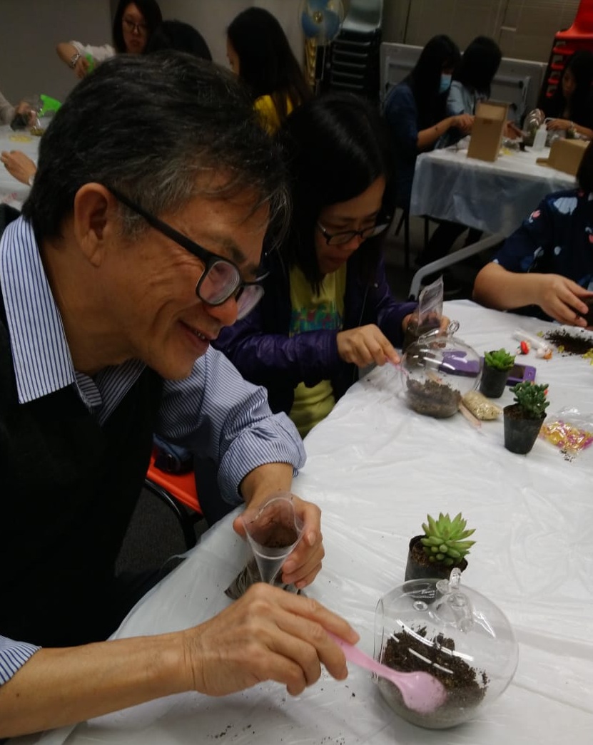 11月16日_迷你玻璃盆景工作坊..jpg 11月16日_迷你玻璃盆景工作坊..jpg