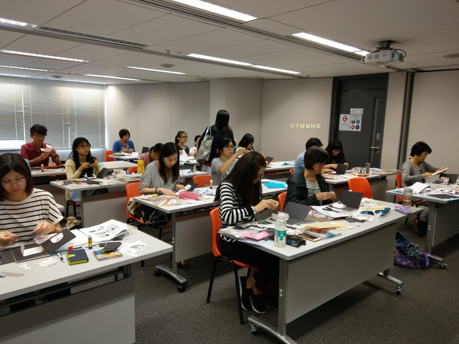 11月18日_《小王子》立體書工作坊.JPG 11月18日_《小王子》立體書工作坊.JPG