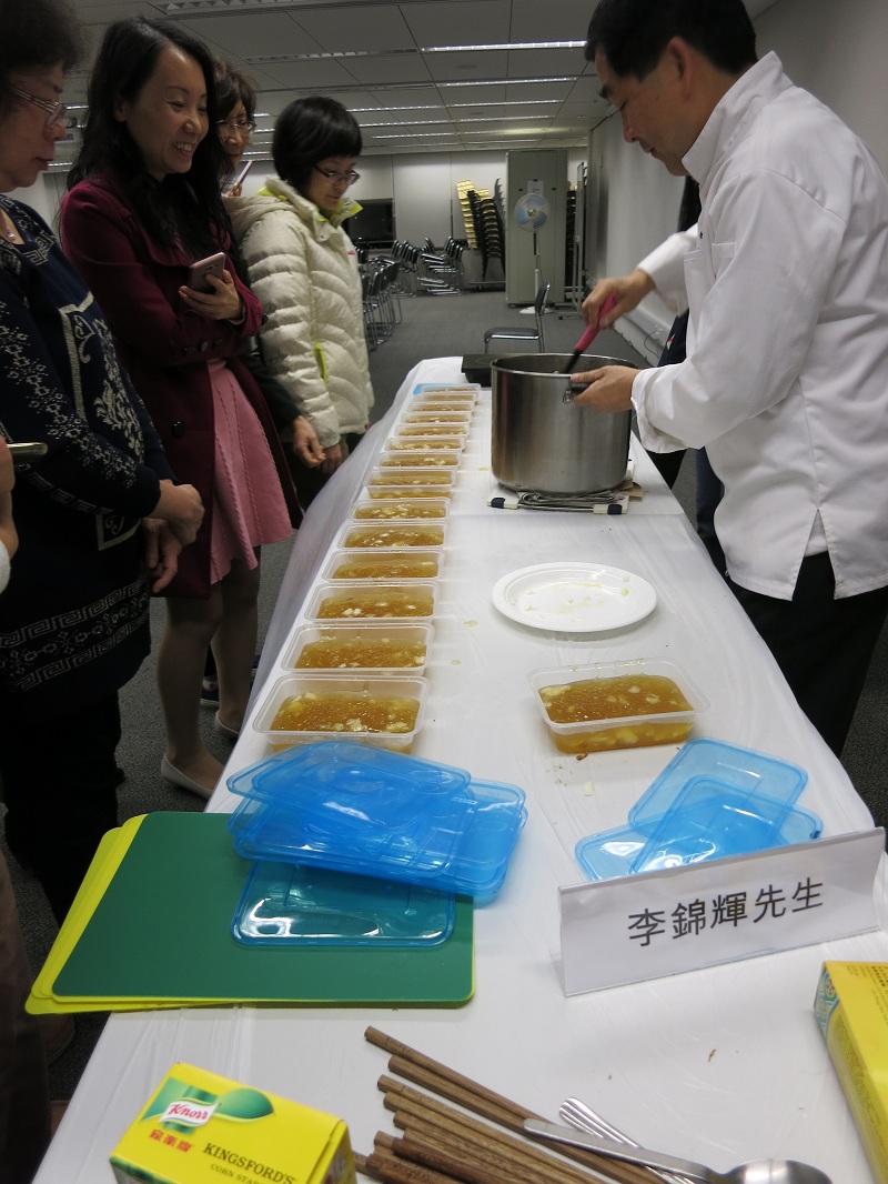 1月12日_佳餚美點迎新歲之萬壽馬蹄步步糕.JPG 1月12日_佳餚美點迎新歲之萬壽馬蹄步步糕.JPG