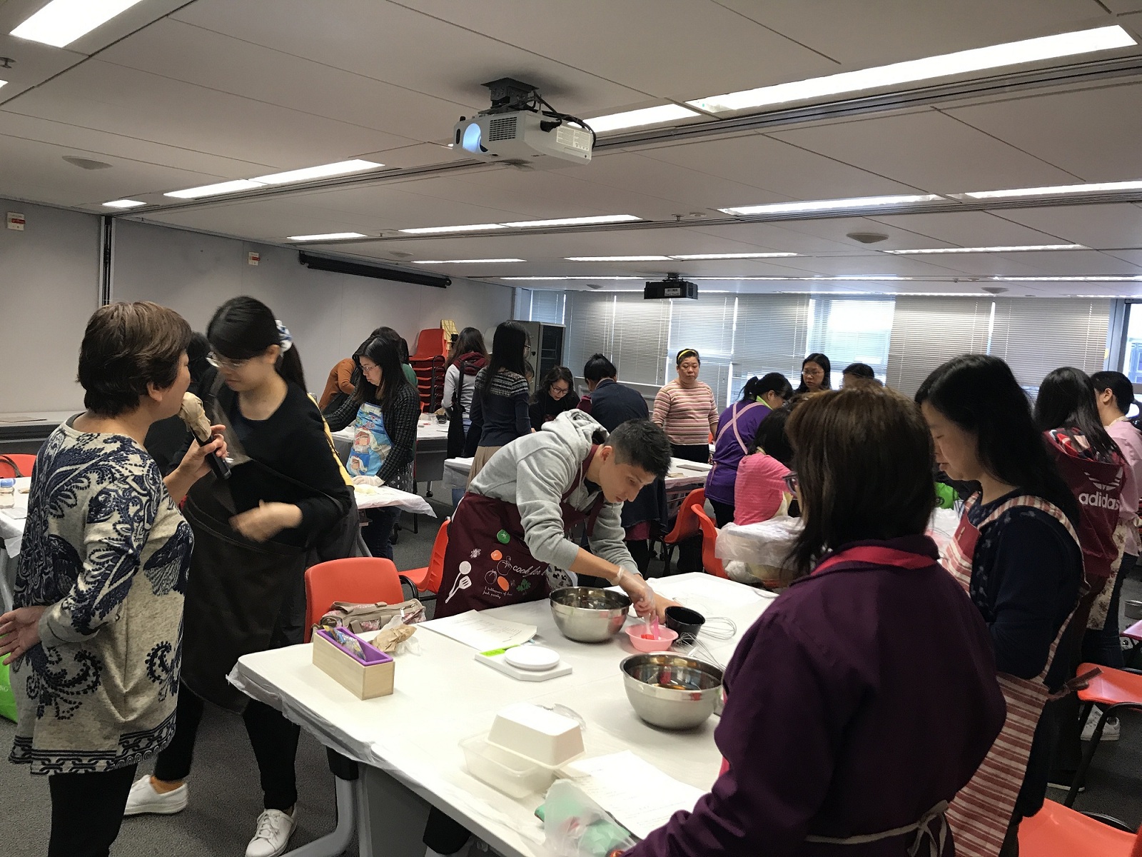 3月17日_天然手工皂工作坊之山茶花牛乳洗髮皂.JPG 3月17日_天然手工皂工作坊之山茶花牛乳洗髮皂.JPG