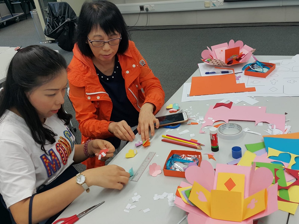 5月25日_iSTREAM系列(二)—「愛麗絲夢遊仙境」盒子書DIY工作坊.JPG