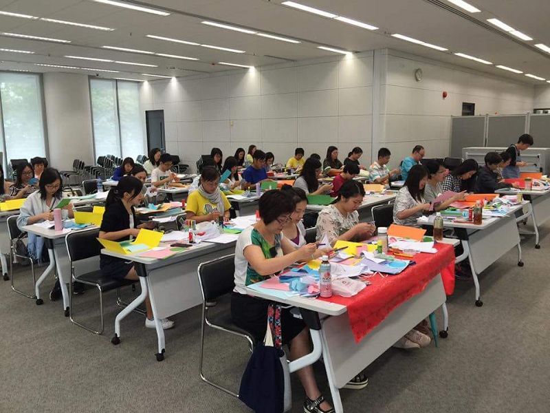 6月9日_學生創意展示方式講座—認識Lapbook與Displayboard製作工作坊.JPG 6月9日_學生創意展示方式講座—認識Lapbook與Displayboard製作工作坊.JPG