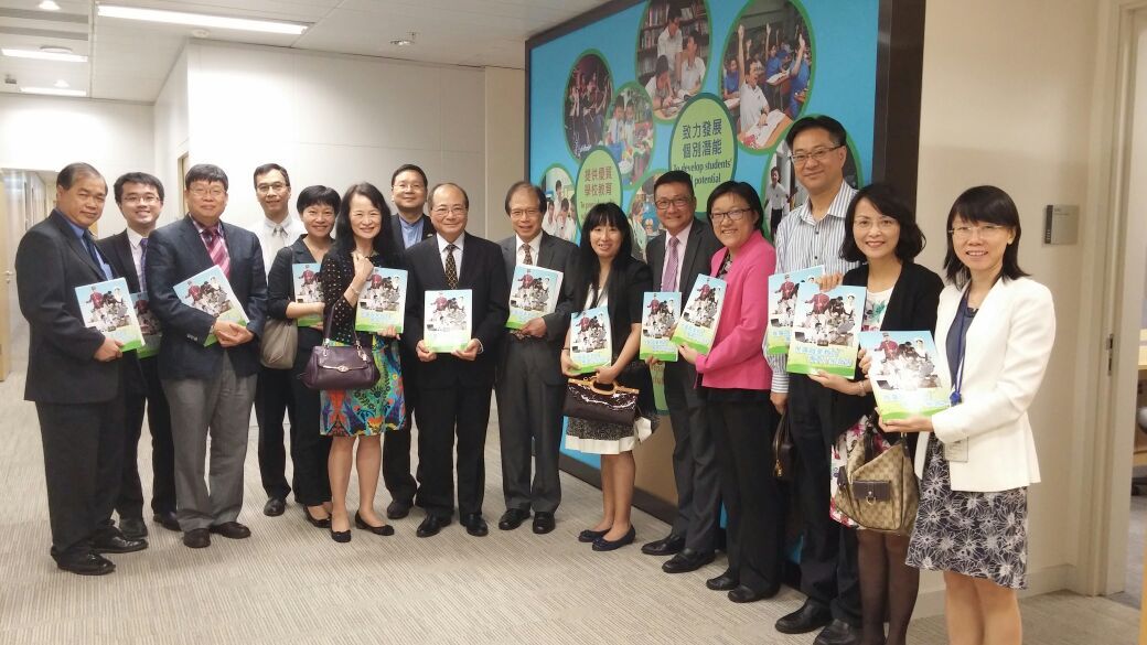 7月21日_討論「推廣職業教育專責小組報告」與吳克儉局長會晤.JPG 7月21日_討論「推廣職業教育專責小組報告」與吳克儉局長會晤.JPG