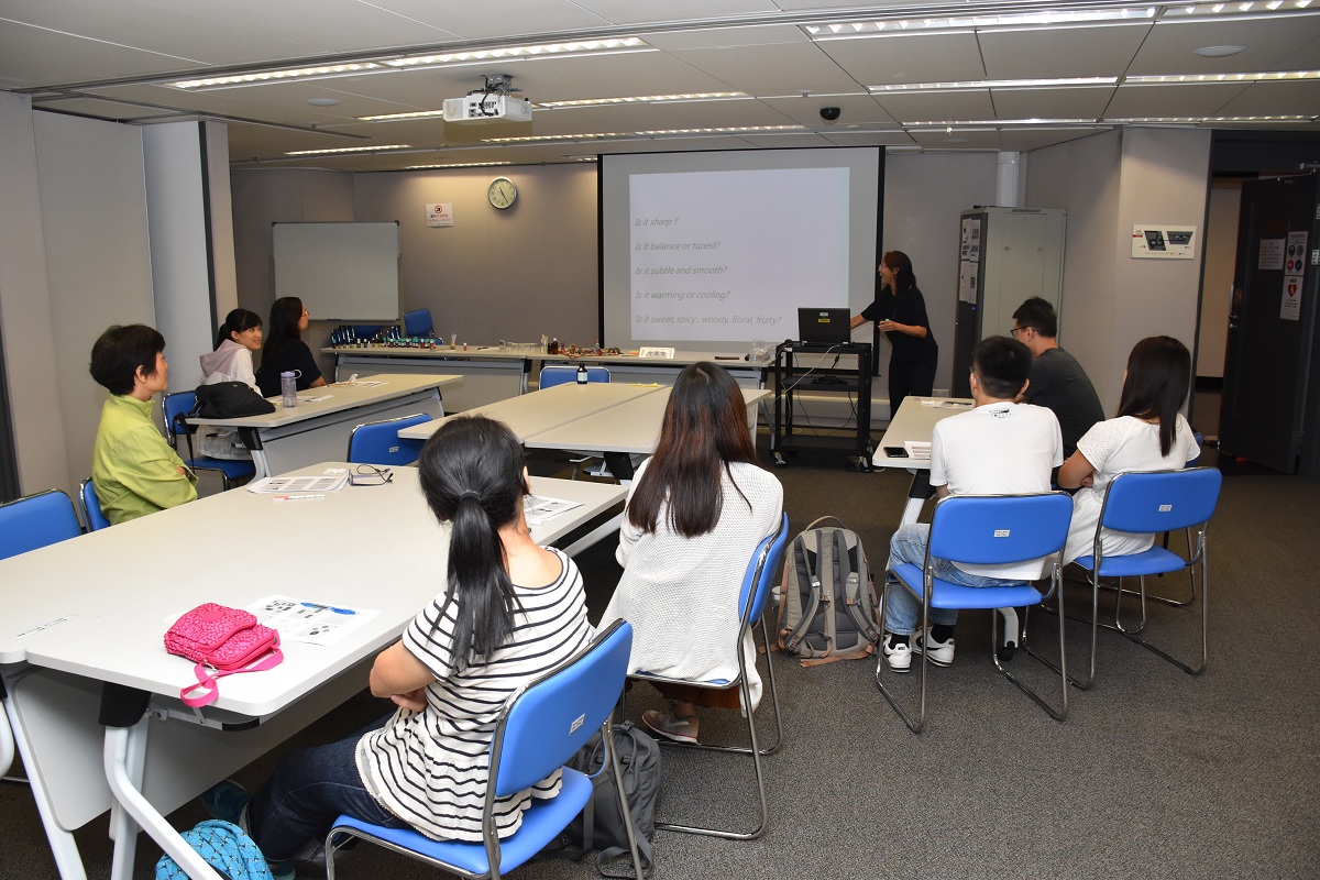 7月23日_DIY天然香薰防曬美白霜工作坊.JPG 7月23日_DIY天然香薰防曬美白霜工作坊.JPG