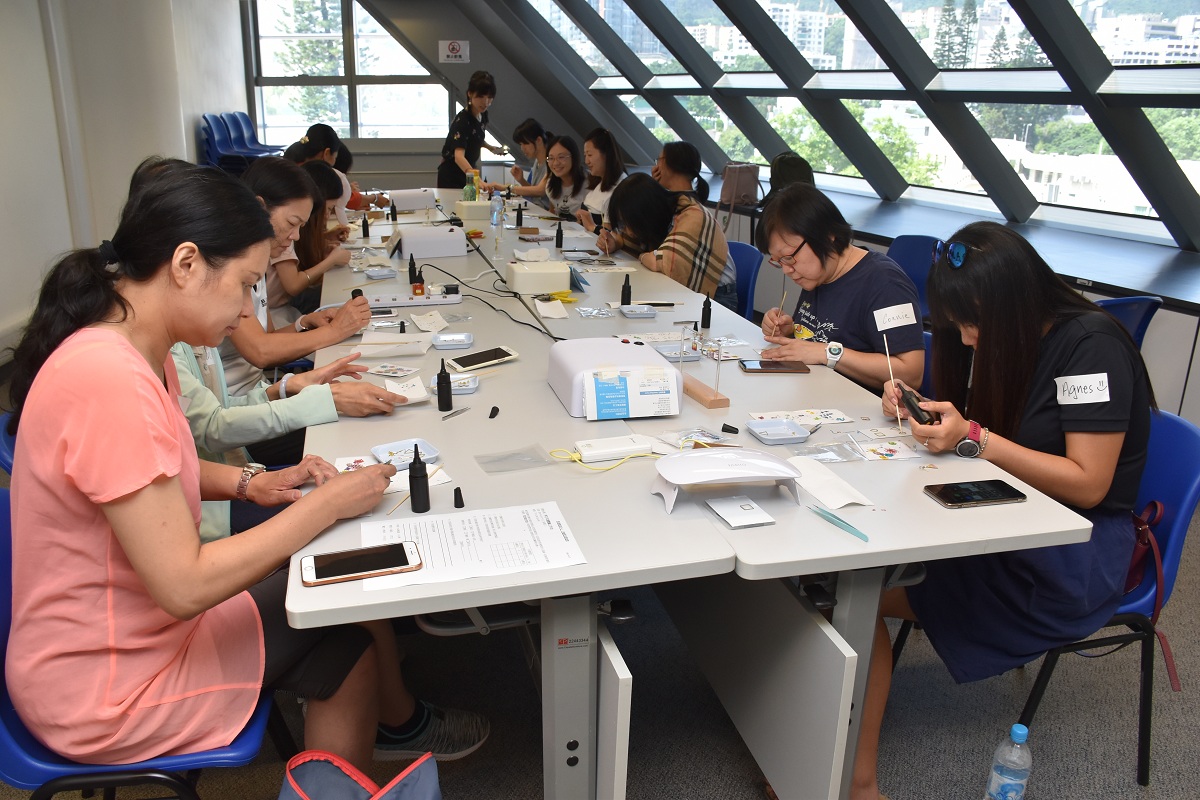 7月31日_押花藝術之字母鏡盒工作坊.JPG 7月31日_押花藝術之字母鏡盒工作坊.JPG