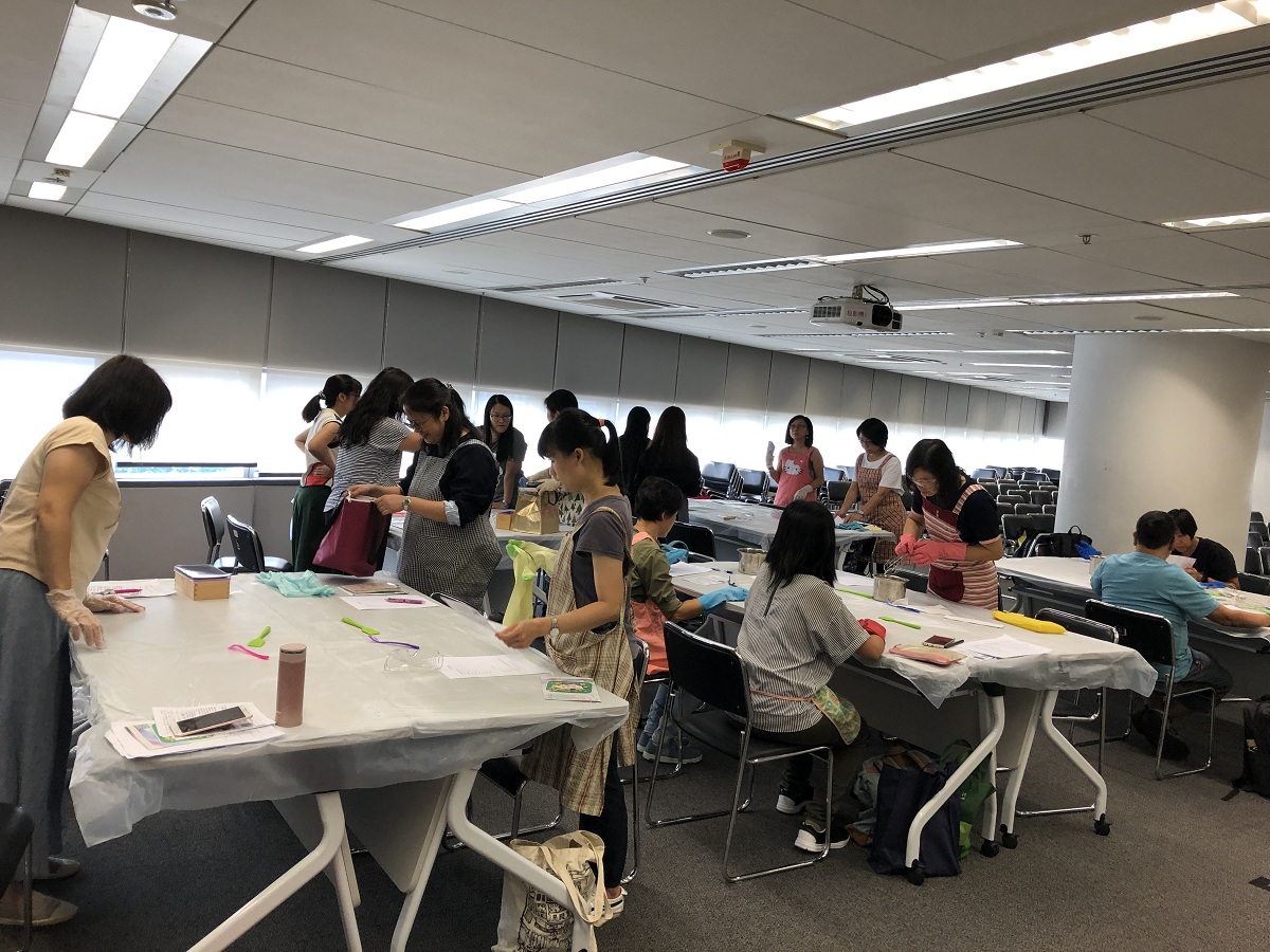 9月28日_珍珠玉蓉美白洗臉手工皂.JPG 9月28日_珍珠玉蓉美白洗臉手工皂.JPG